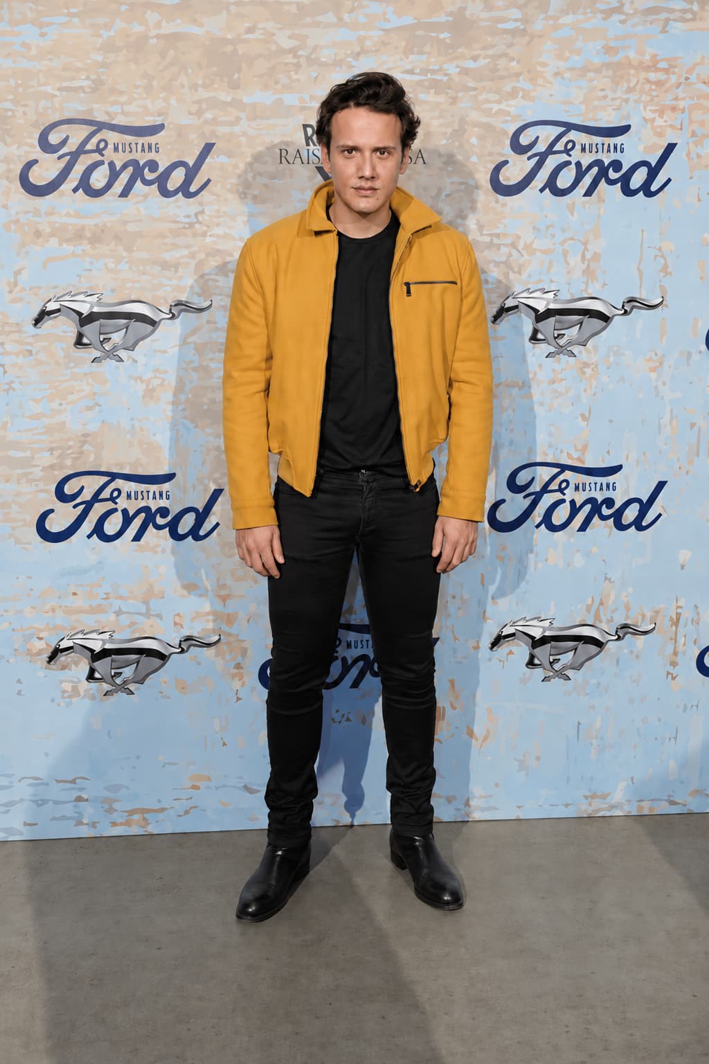Ford — Ford Mustang — Bir Başka Gece